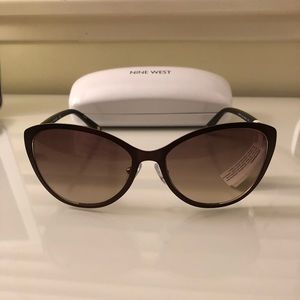 Nine West Cat-eye sunglasses